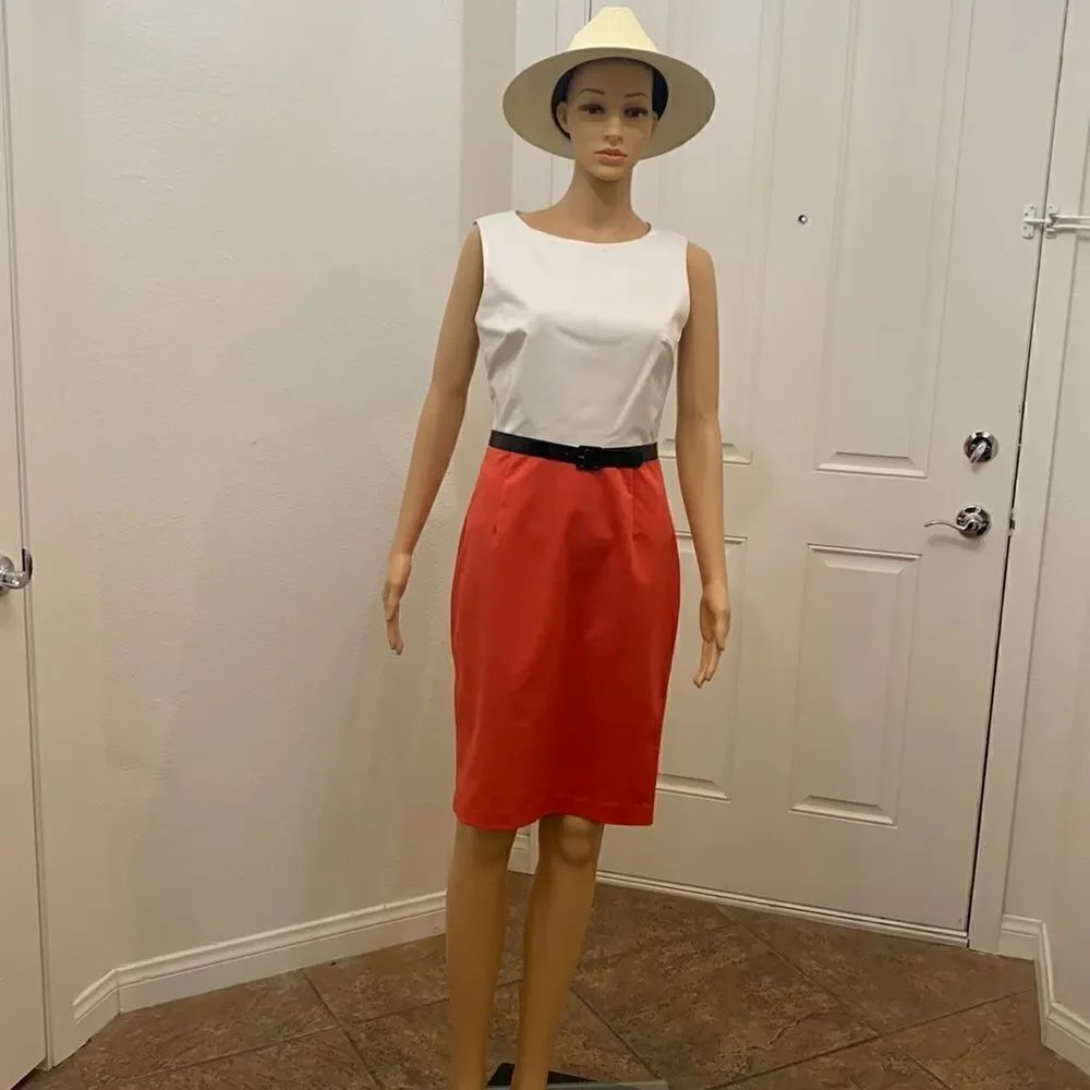 Georgiou Studio Size 2 Orange Cream Scoop Neck Side Zipper Lined Darts Belt